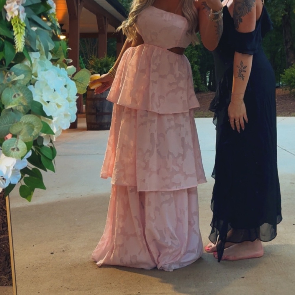 Tiered Pink Lace Evening Dress - Women